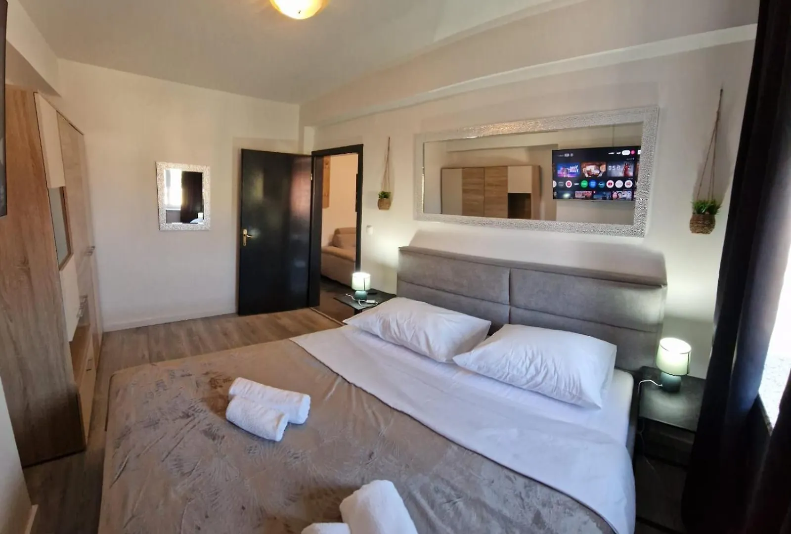 Island Chill Apartments One カリ